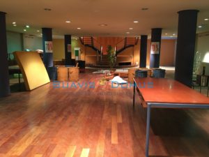 Local de 440m2 en calle Regimiento de Toledo