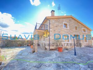 New house with pool in Luelmo de Sayago