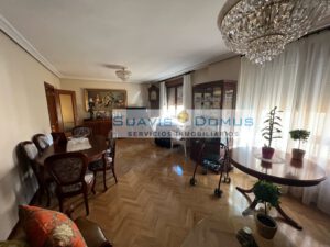 Se vende piso de  162m2 reformado en zona Santa Clara