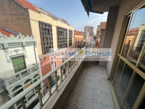 Apartment on Benavente street 4 rooms and 2 toilets