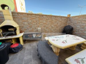 Chalet con parcela en Peleas de Abajo