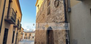 F5430D48-F839-4B80-83BE-43571463779A