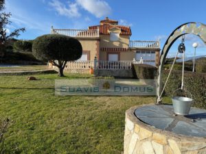 Chalet con piscina en carretera de Almaraz
